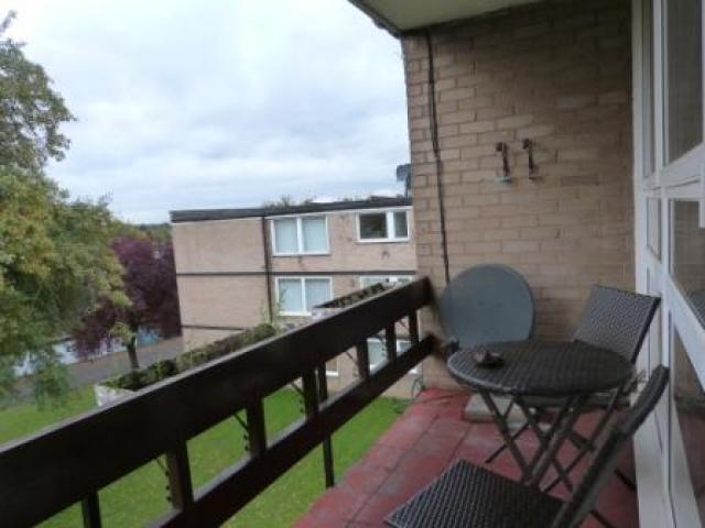 			NEW INSTRUCTION!, 3 Bedroom, 1 bath, 1 reception Flat			 Great North Road, EAST FINCHLEY