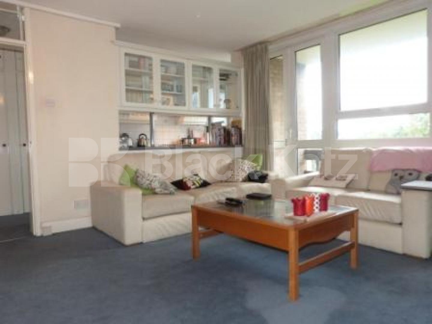 			EARLY VIEWINGS ADVISED!, 3 Bedroom, 1 bath, 1 reception Flat			 Great North Road, East Finchley