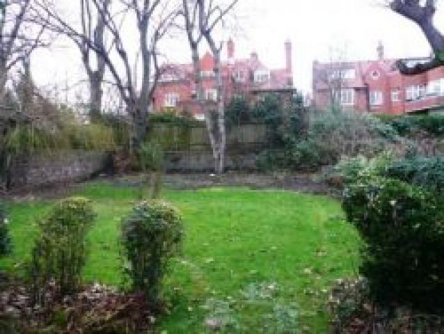 			NEW INSTRUCTION, 3 Bedroom, 1 bath, 1 reception Flat			 Fellows Road, BELSIZE PARK/SWISS COTTAGE