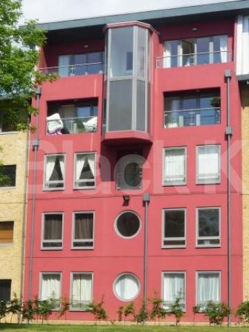 			2 Bedroom, 1 bath, 1 reception Penthouse			 Winkfield Road, WOOD GREEN