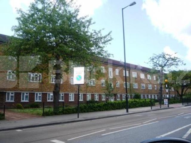 			3 Bedroom, 1 bath, 1 reception Flat			 Lordship Lane, WOOD GREEN