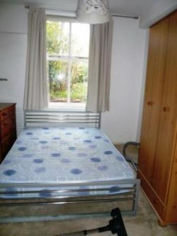 			2 Bedroom, 1 bath, 1 reception Flat			 Winchester Road, BELSIZE PARK/SWISS COTTAGE