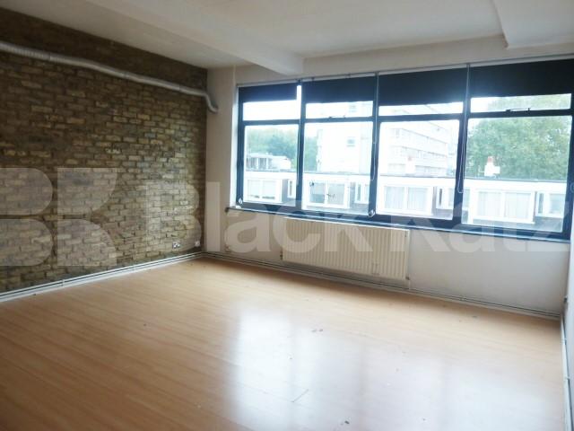 			WAREHOUSE CONVERSION IN CLERKENWELL-OLD STREET-SHOREDITCH, 2 Bedroom, 1 bath, 1 reception Flat			 BRITANNIA LOFTS-BANNER STREET, CLERKENWELL-OLD STREET-SHOREDITCH