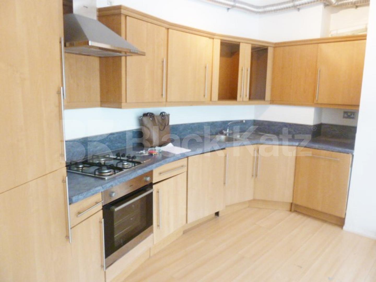 			WAREHOUSE CONVERSION IN CLERKENWELL-OLD STREET-SHOREDITCH, 2 Bedroom, 1 bath, 1 reception Flat			 BRITANNIA LOFTS-BANNER STREET, CLERKENWELL-OLD STREET-SHOREDITCH