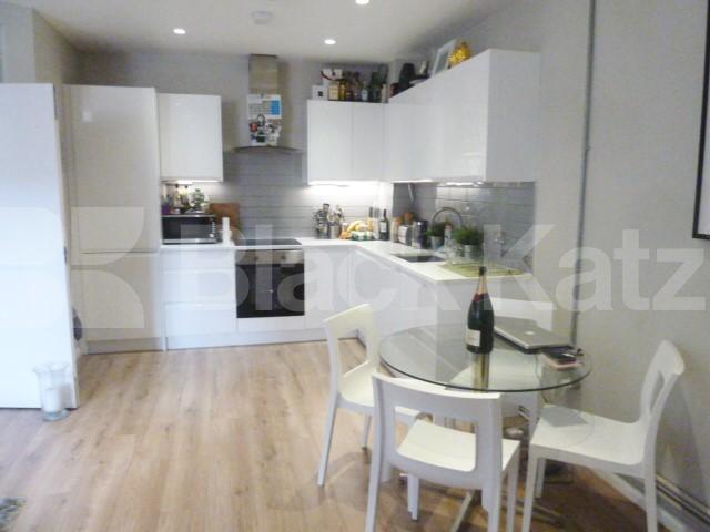 			STUNNING 2 BEDROOM WAREHOUSE APARTMENT, 2 Bedroom, 1 bath, 1 reception Flat			 SPRINGFIELD HOUSE LOFTS-TYSSEN STREET, DALSTON-HAGGERSTON-SHOREDITCH