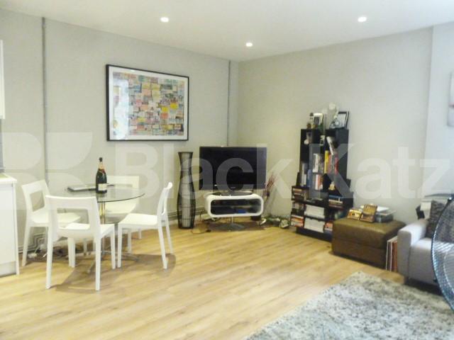 			STUNNING 2 BEDROOM WAREHOUSE APARTMENT, 2 Bedroom, 1 bath, 1 reception Flat			 SPRINGFIELD HOUSE LOFTS-TYSSEN STREET, DALSTON-HAGGERSTON-SHOREDITCH