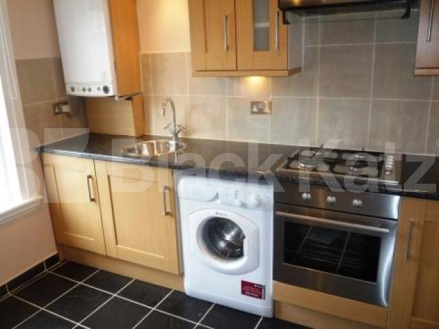 			2 Bedroom, 1 bath, 1 reception Flat			 Hornsey Park Road, Hornsey