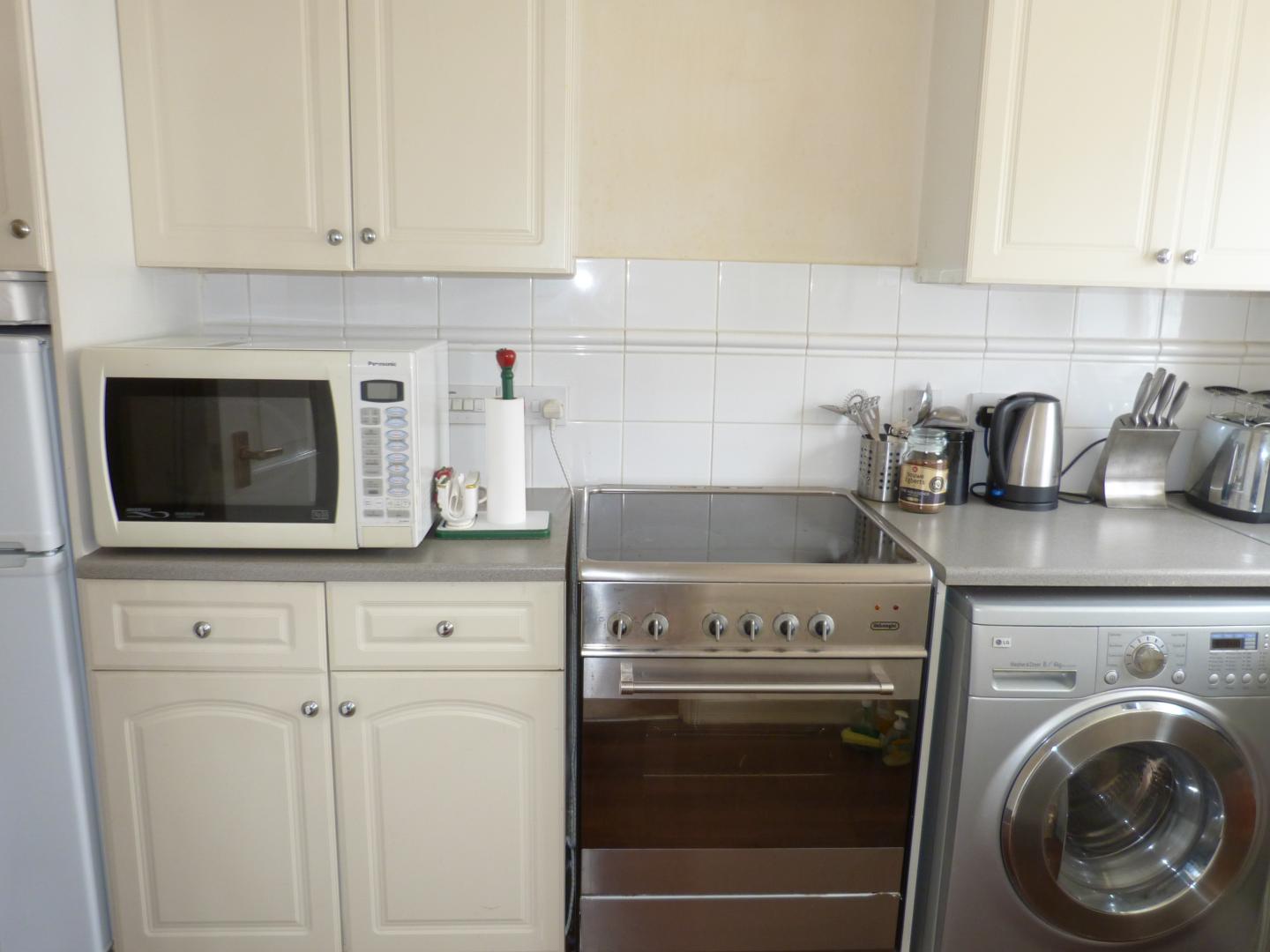			1 Bedroom, 1 bath, 1 reception Flat			 Somerton Road, CRICKLEWOOD