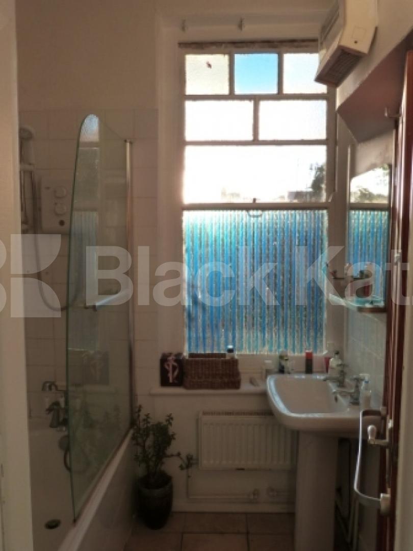 			1 Bedroom, 1 bath, 1 reception Flat			 Coolhurst Road, Crouch End