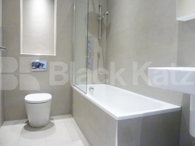 			STUNNING WAREHOUSE CONVERSION, 1 Bedroom, 1 bath, 1 reception Flat			 ABILITY PLAZA-KINGSLAND ROAD, DALSTON/HAGGERSTON