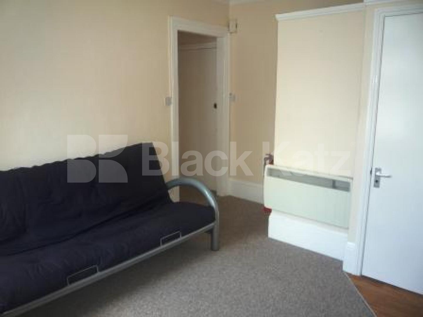 			Studio Apartment, 1 bath, 1 reception Studio			 Crouch Hill, CROUCH END
