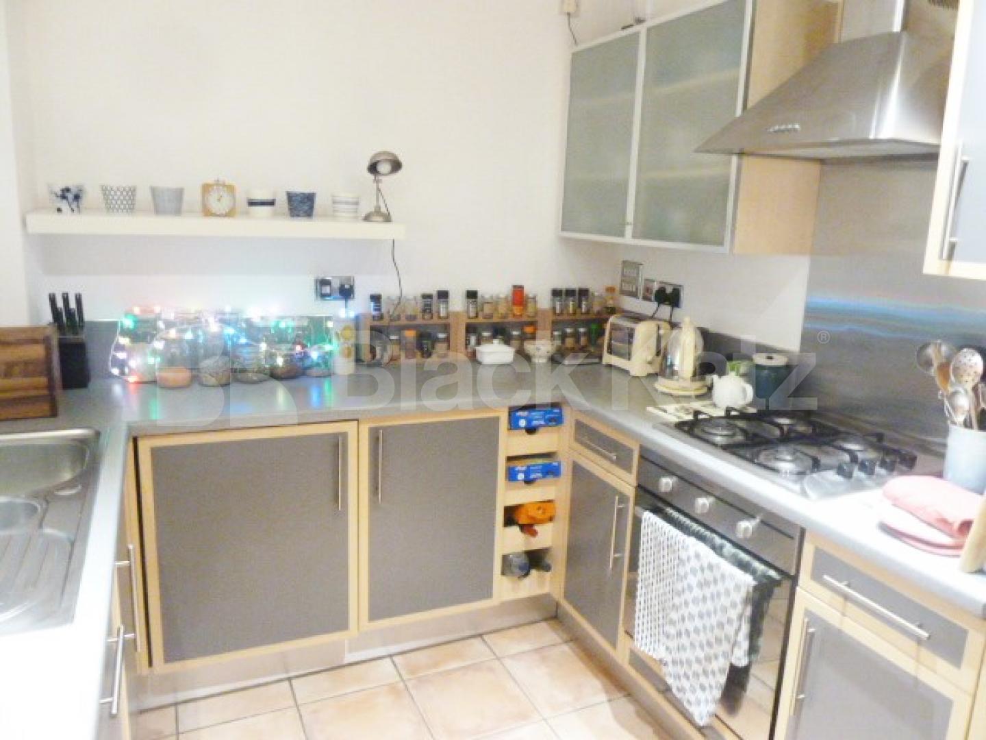 			STUNNING 2 BEDROOM WAREHOUSE APARTMENT, 2 Bedroom, 1 bath, 1 reception Flat			 SPRINGFIELD HOUSE LOFTS-TYSSEN STREET, DALSTON-HAGGERSTON-SHOREDITCH