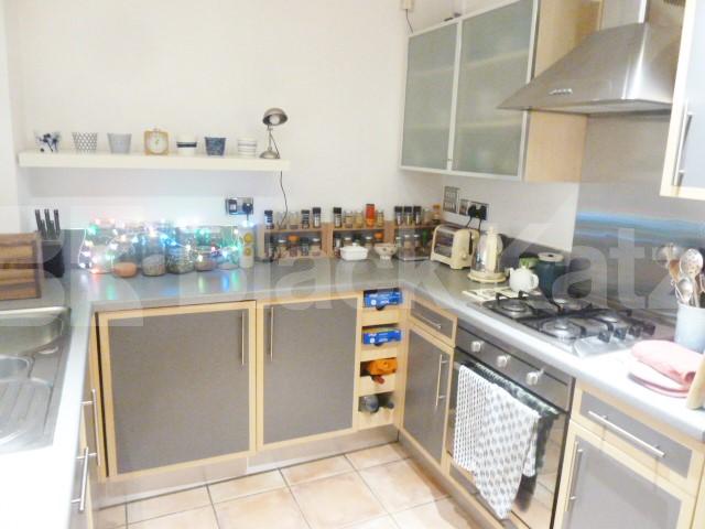 			STUNNING 2 BEDROOM WAREHOUSE APARTMENT, 2 Bedroom, 1 bath, 1 reception Flat			 SPRINGFIELD HOUSE LOFTS-TYSSEN STREET, DALSTON-HAGGERSTON-SHOREDITCH