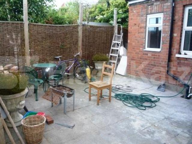 			Studio Apartment, 1 bath, 1 reception Studio			 Colney Hatch Lane, MUSWELL HILL N10