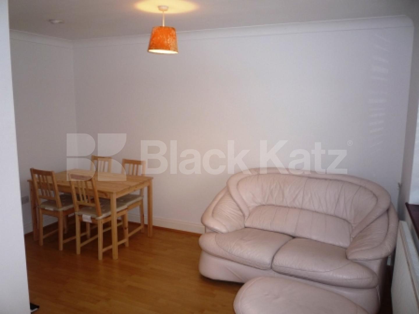 			1 Bedroom, 1 bath, 1 reception Flat			 WOODSIDE GROVE, WOODSIDE PARK