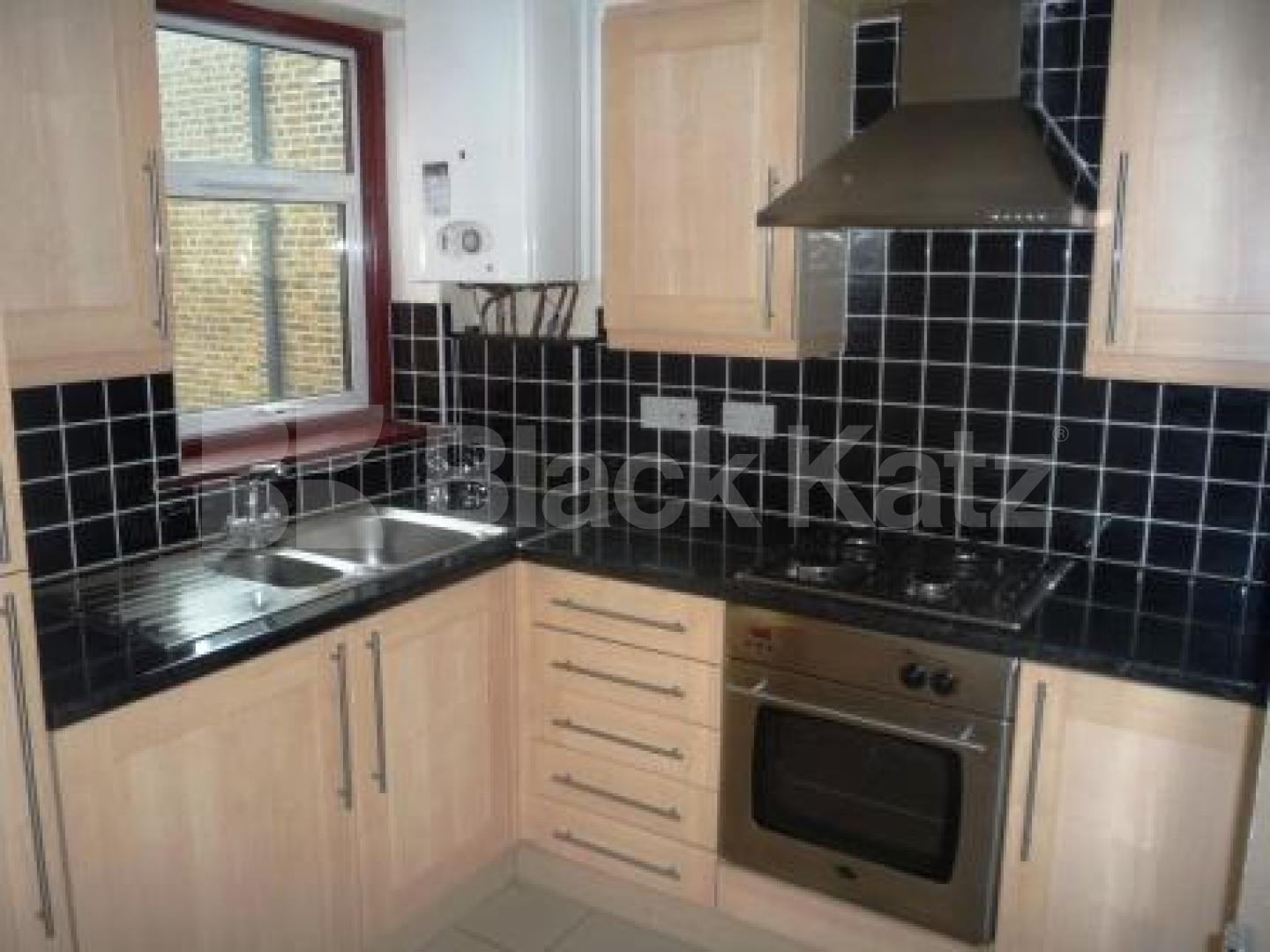 			1 Bedroom, 1 bath, 1 reception Flat			 WOODSIDE GROVE, WOODSIDE PARK