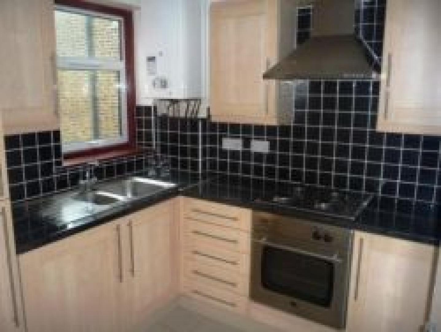 			1 Bedroom, 1 bath, 1 reception Flat			 Woodside Grove, WOODSIDE PARK