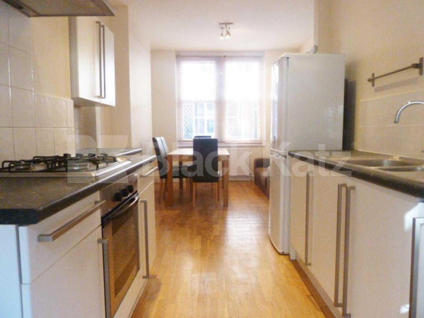 			4 BEDROOM TERRACED HOUSE WITH PRIVATE GARDEN, 4 Bedroom, 1 bath, 1 reception Terraced House			 CANROBERT STREET, BETHNAL GREEN-HACKNEY