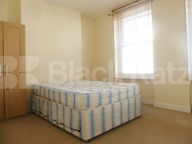 			4 BEDROOM TERRACED HOUSE WITH PRIVATE GARDEN, 4 Bedroom, 1 bath, 1 reception Terraced House			 CANROBERT STREET, BETHNAL GREEN-HACKNEY