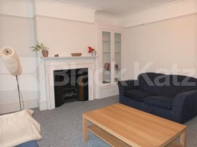 			NEW INSTRUCTION!, 2 Bedroom, 1 bath, 1 reception Flat			 Muswell Hill Broadway, Muswell Hill