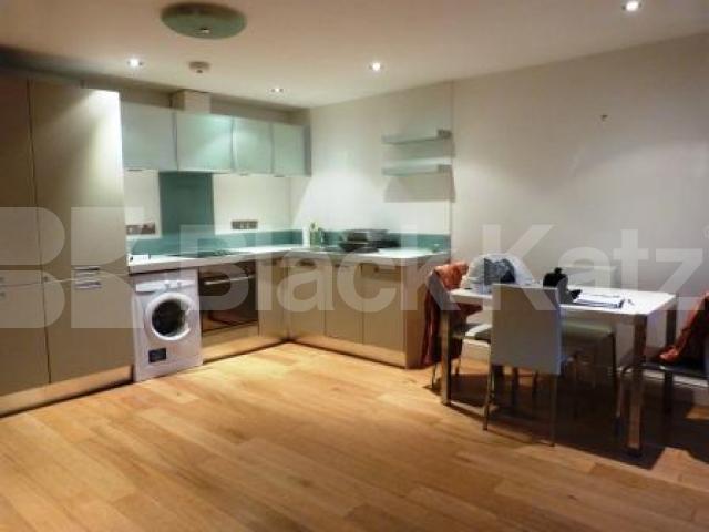 			LET, 1 Bedroom, 1 bath, 1 reception Ground Floor Flat			 Hillfield Avenue, CROUCH END