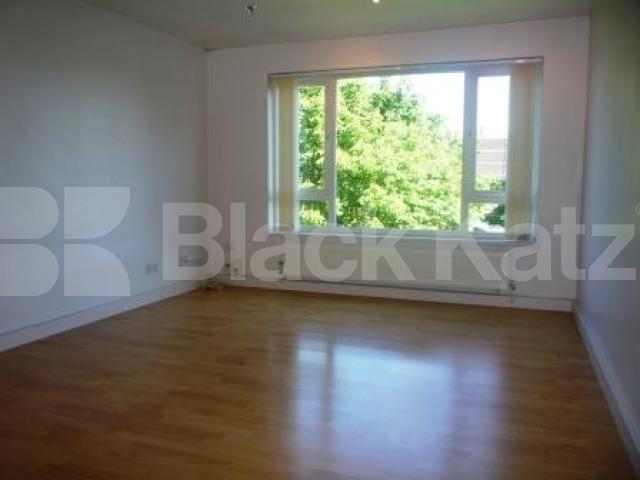 			EXCELLENT PROPERTY!, 2 Bedroom, 1 bath, 1 reception Flat			 Hornsey Lane, HIGHGATE