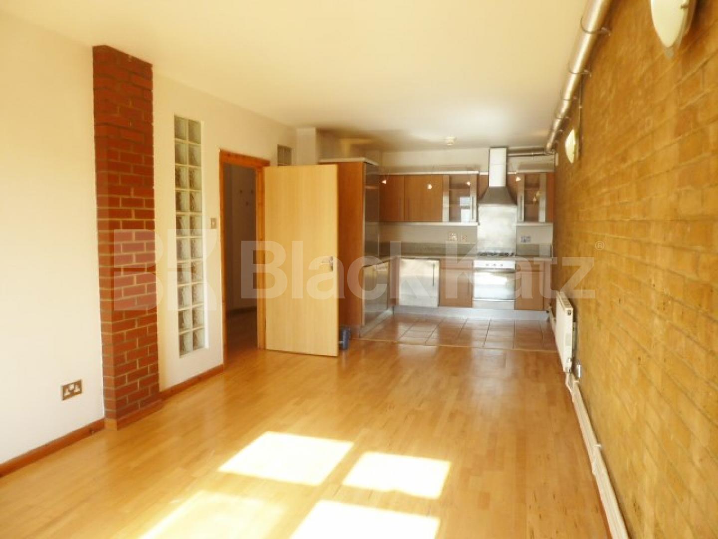 			NEW INSTRUCTION!, 2 Bedroom, 1 bath, 1 reception Flat			 Atrium Apartments, HAGGERSTON/HOXTON