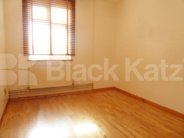 			NEW INSTRUCTION!, 2 Bedroom, 1 bath, 1 reception Flat			 Atrium Apartments, HAGGERSTON/HOXTON