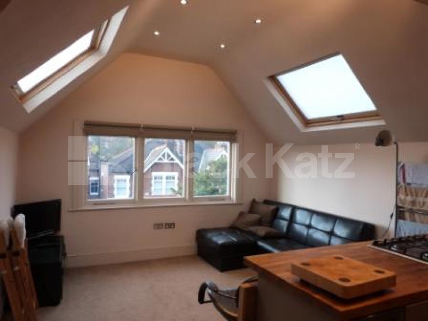 			Fantastic Property !, 1 Bedroom, 1 bath, 1 reception Flat			 Clifton Road, Crouch End