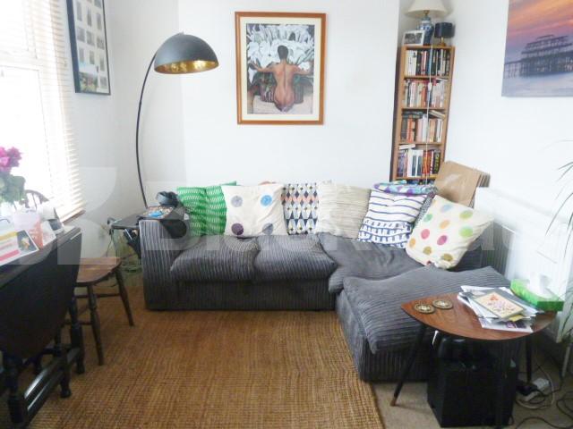 			FANTASTIC ONE BEDROOM FLAT IN A MANSION BLOCK, 1 Bedroom, 1 bath, 1 reception Flat			 TEMPLE DWELLINGS-TEMPLE STREET, BETHNAL GREEN-HACKNEY-LONDON FIELDS