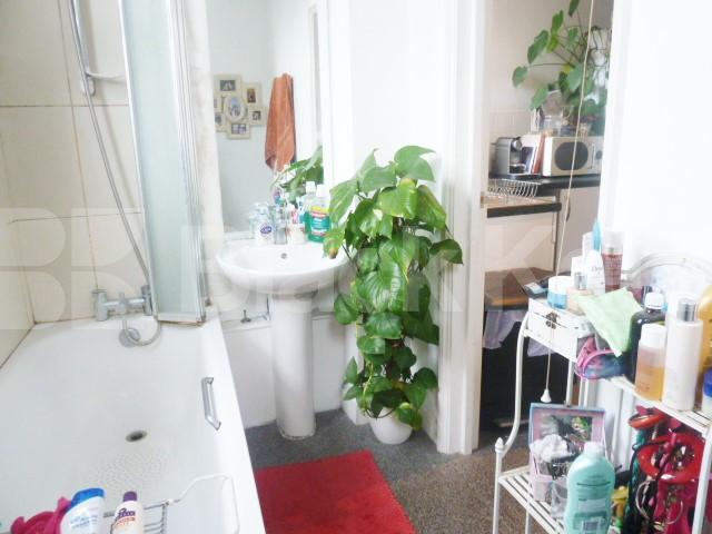 			FANTASTIC ONE BEDROOM FLAT IN A MANSION BLOCK, 1 Bedroom, 1 bath, 1 reception Flat			 TEMPLE DWELLINGS-TEMPLE STREET, BETHNAL GREEN-HACKNEY-LONDON FIELDS