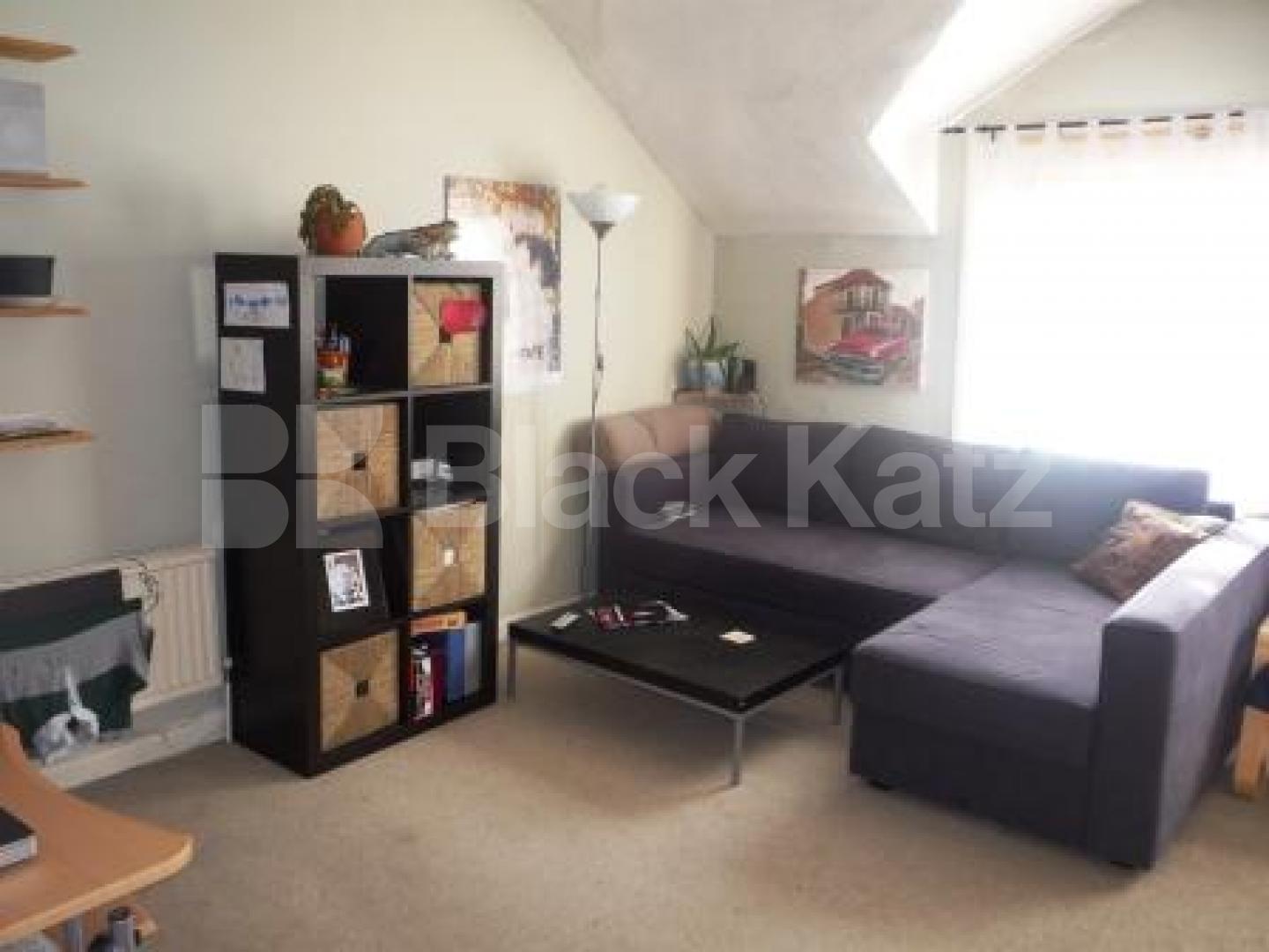 			LET!, 1 Bedroom, 1 bath, 1 reception Flat			 Northwood Road, HIGHGATE