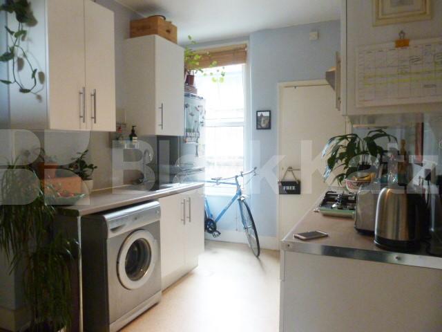 			BEAUTIFUL ONE BEDROOM APARTMENT IN BETHNAL GREEN, 1 Bedroom, 1 bath, 1 reception Flat			 TEMPLE DWELLINGS-TEMPLE STREET, BETHNAL GREEN-HACKNEY-LONDON FIELDS
