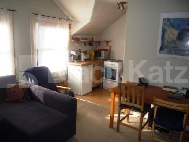 			LET!, 1 Bedroom, 1 bath, 1 reception Flat			 Northwood Road, HIGHGATE