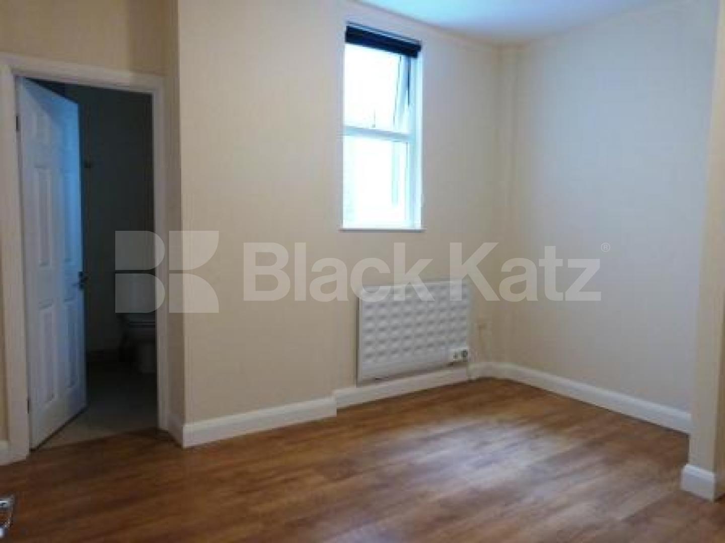 			1 Bedroom, 1 bath, 1 reception Flat			 Alexandra Park Road, Muswell Hill