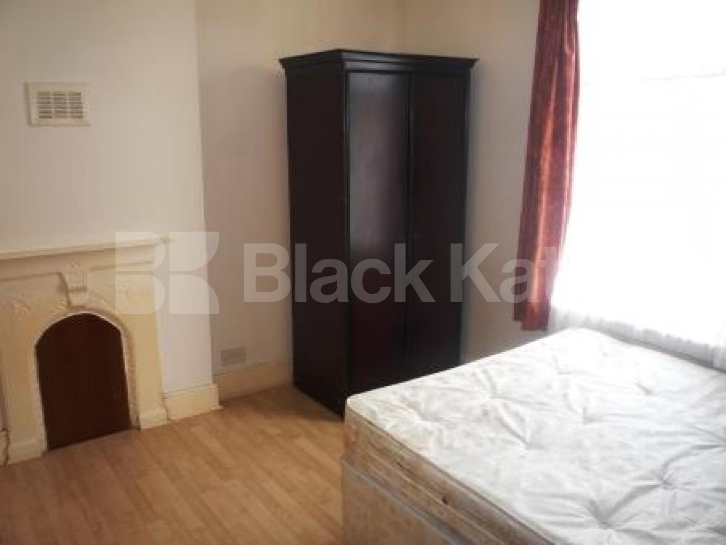 			2 Bedroom, 1 bath, 1 reception Flat			 Highworth Road, BOUNDS GREEN