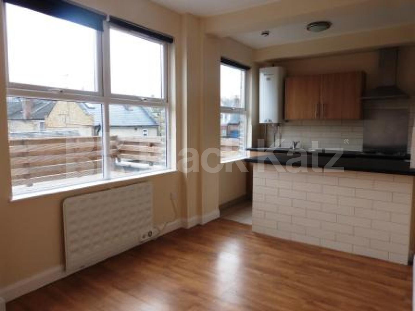 			1 Bedroom, 1 bath, 1 reception Flat			 Alexandra Park Road, Muswell Hill