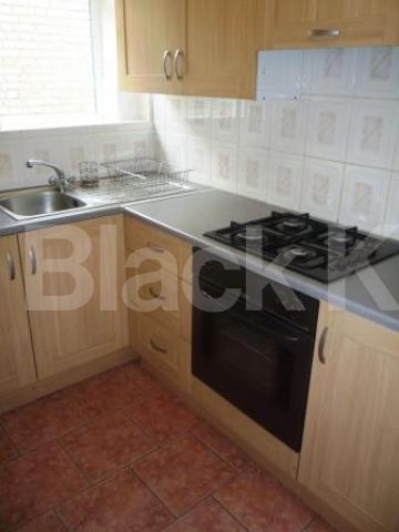 			2 Bedroom, 1 bath, 1 reception Flat			 Highworth Road, BOUNDS GREEN