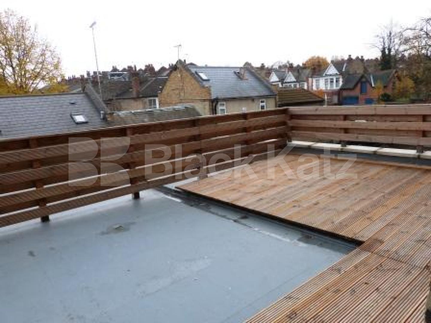 			1 Bedroom, 1 bath, 1 reception Flat			 Alexandra Park Road, Muswell Hill