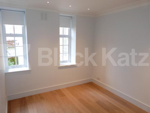 Recently refurbished two double bedroom property set in mansion bulding  Finchley Road, Finchley Road 