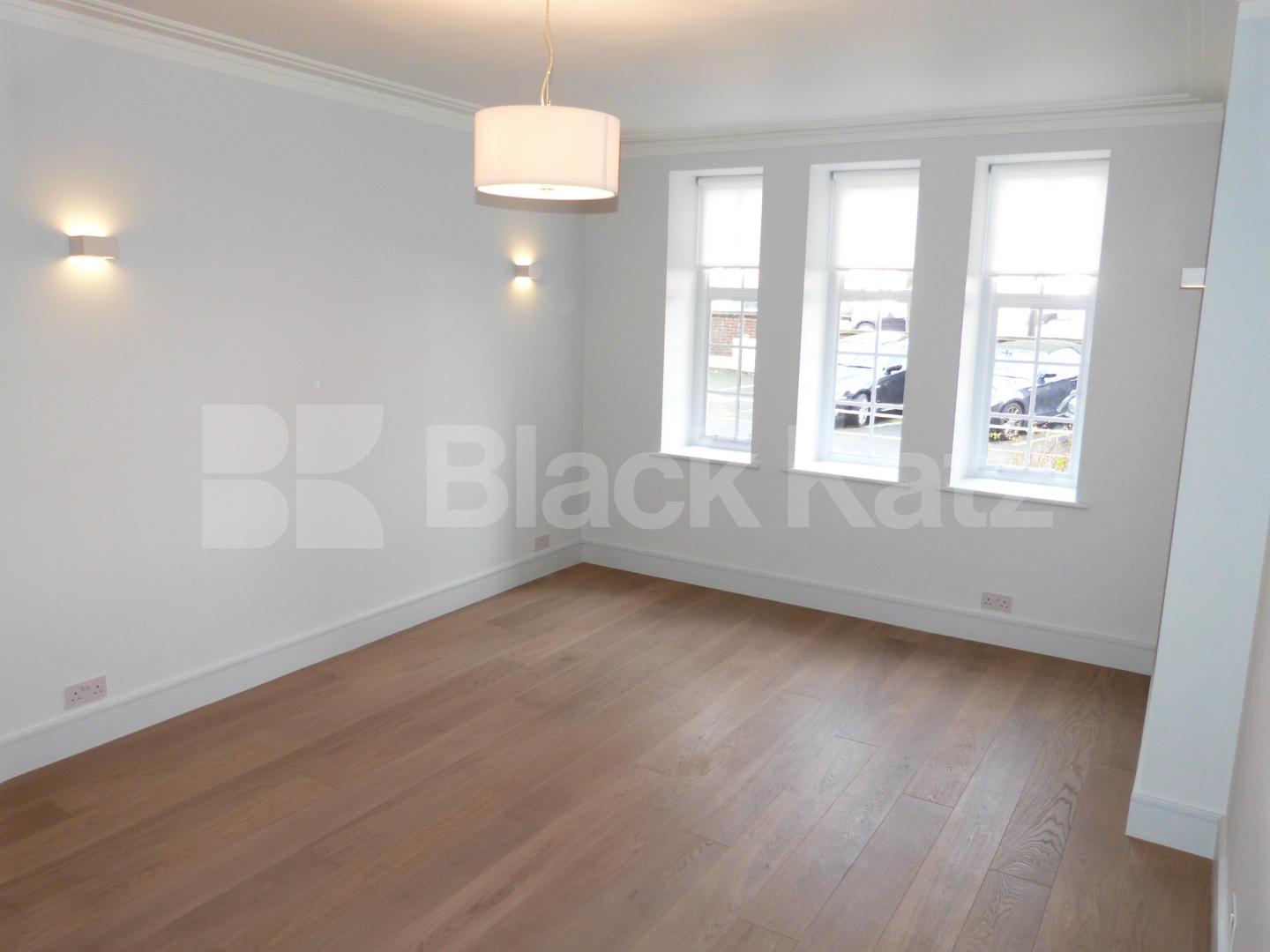 Recently refurbished two double bedroom property set in mansion bulding  Finchley Road, Finchley Road 