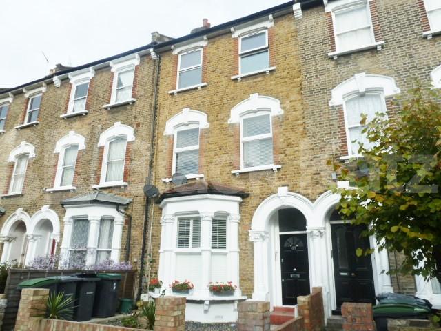 			New Instruction, 2 Bedroom, 1 bath, 1 reception Flat			 Florence Road, FINSBURY PARK-STROUD GREEN