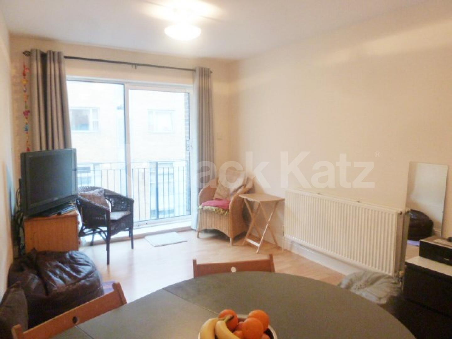 			NEW INSTRUCTION!, 2 Bedroom, 1 bath, 1 reception Flat			 Margery Street, ANGEL-KING'S CROSS-RUSSELL SQUARE