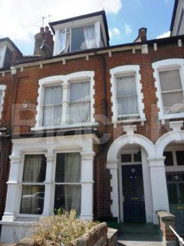 			Studio Apartment, 1 bath, 1 reception Flat			 Hillfield Avenue, CROUCH END