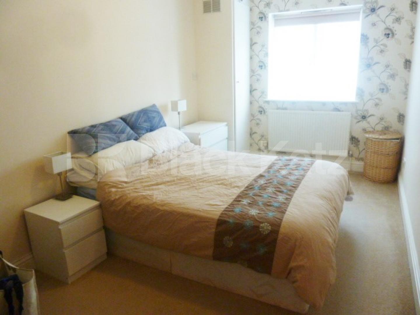 			2 BEDROOM FLAT PERFECT FOR 3 SHARERS!, 3 Bedroom, 1 bath, 1 reception Flat			 Margery Street, ANGEL-KING'S CROSS-RUSSELL SQUARE