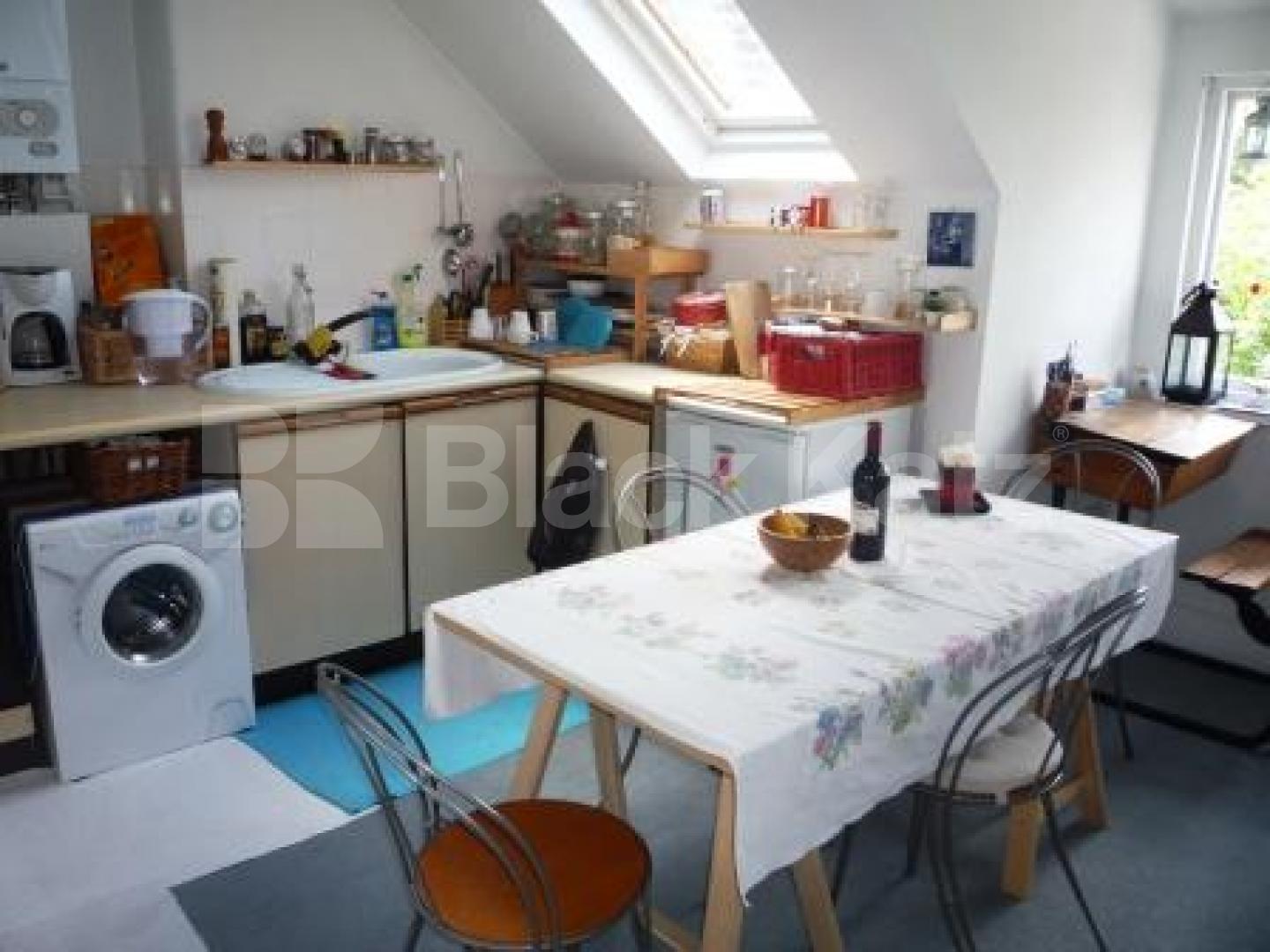 			Studio Apartment, 1 bath, 1 reception Flat			 Hillfield Avenue, CROUCH END