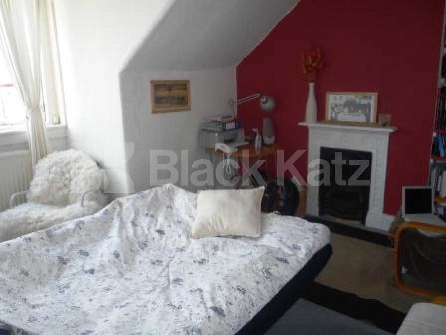 			Studio Apartment, 1 bath, 1 reception Flat			 Hillfield Avenue, CROUCH END