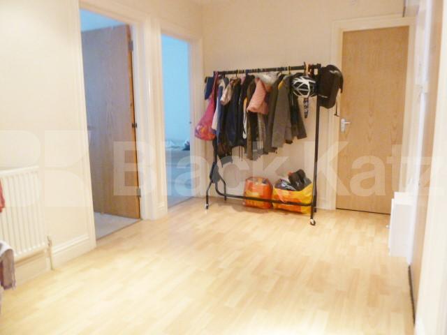 			NEW INSTRUCTION!, 2 Bedroom, 1 bath, 1 reception Flat			 Margery Street, ANGEL-KING'S CROSS-RUSSELL SQUARE