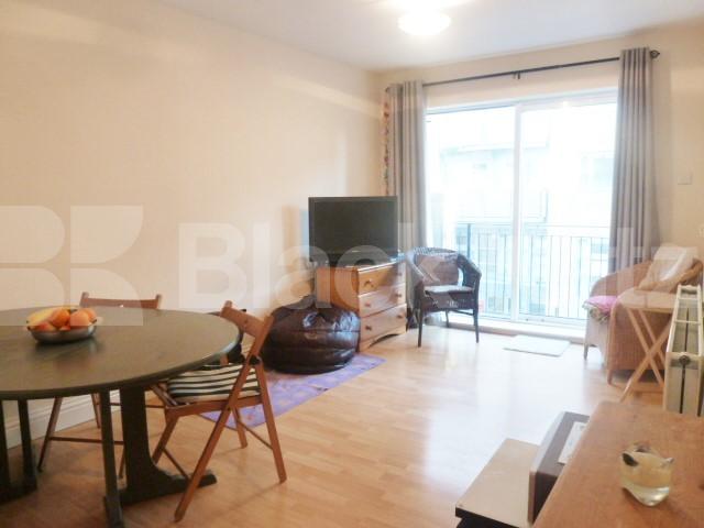 			NEW INSTRUCTION!, 2 Bedroom, 1 bath, 1 reception Flat			 Margery Street, ANGEL-KING'S CROSS-RUSSELL SQUARE