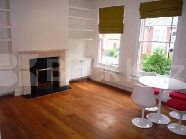 			AMAZING FLAT!, 2 Bedroom, 1 bath, 1 reception Flat			 Palace Road, CROUCH END